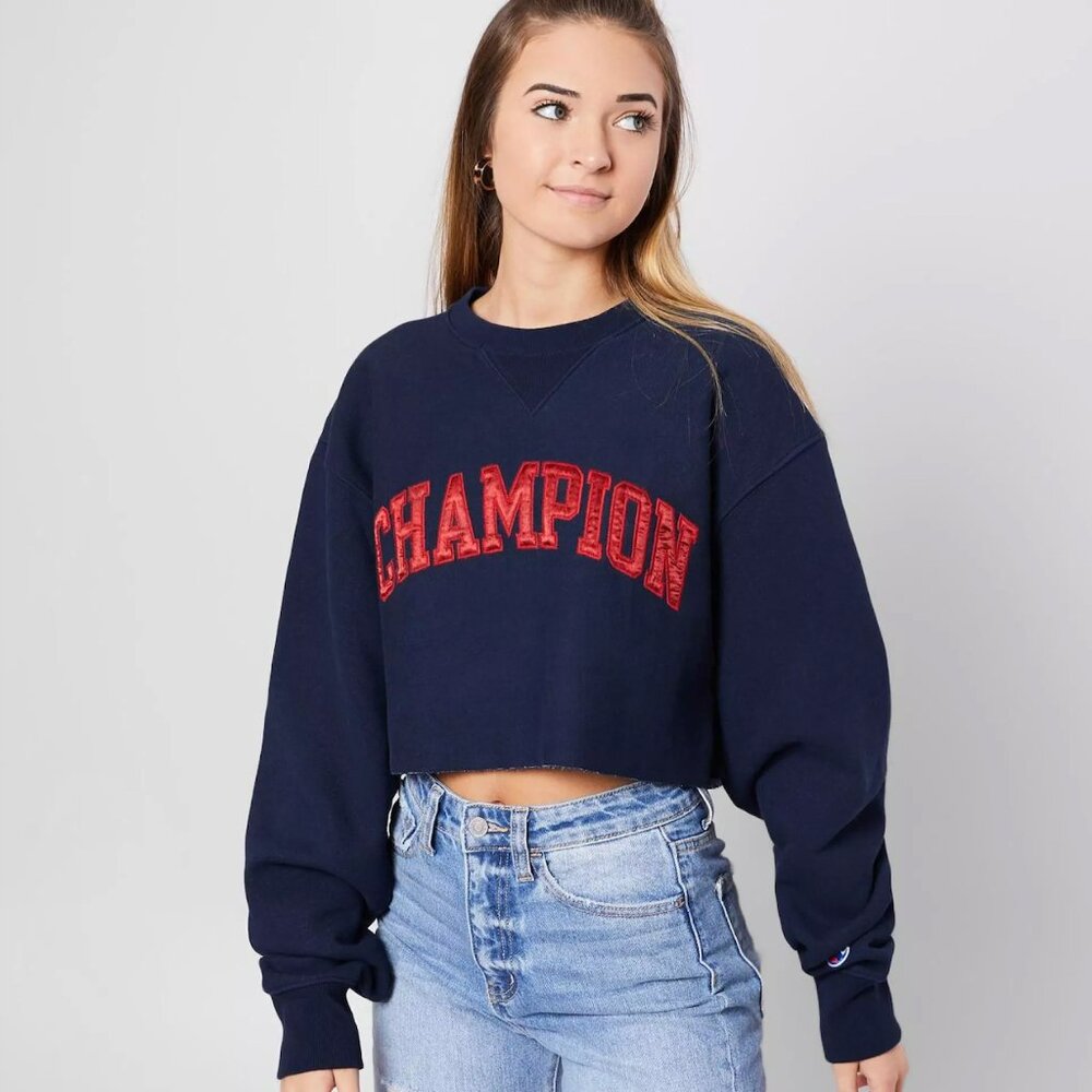 Vintage Navy Blue Champion Women's Cropped Hoodie with Red Champion Lettering